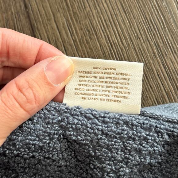 Threshold Luxe Textured Dot Hand Towel 12 Pcs Set Blue 16 x 27 Jacquard Cotton - Picture 4 of 6